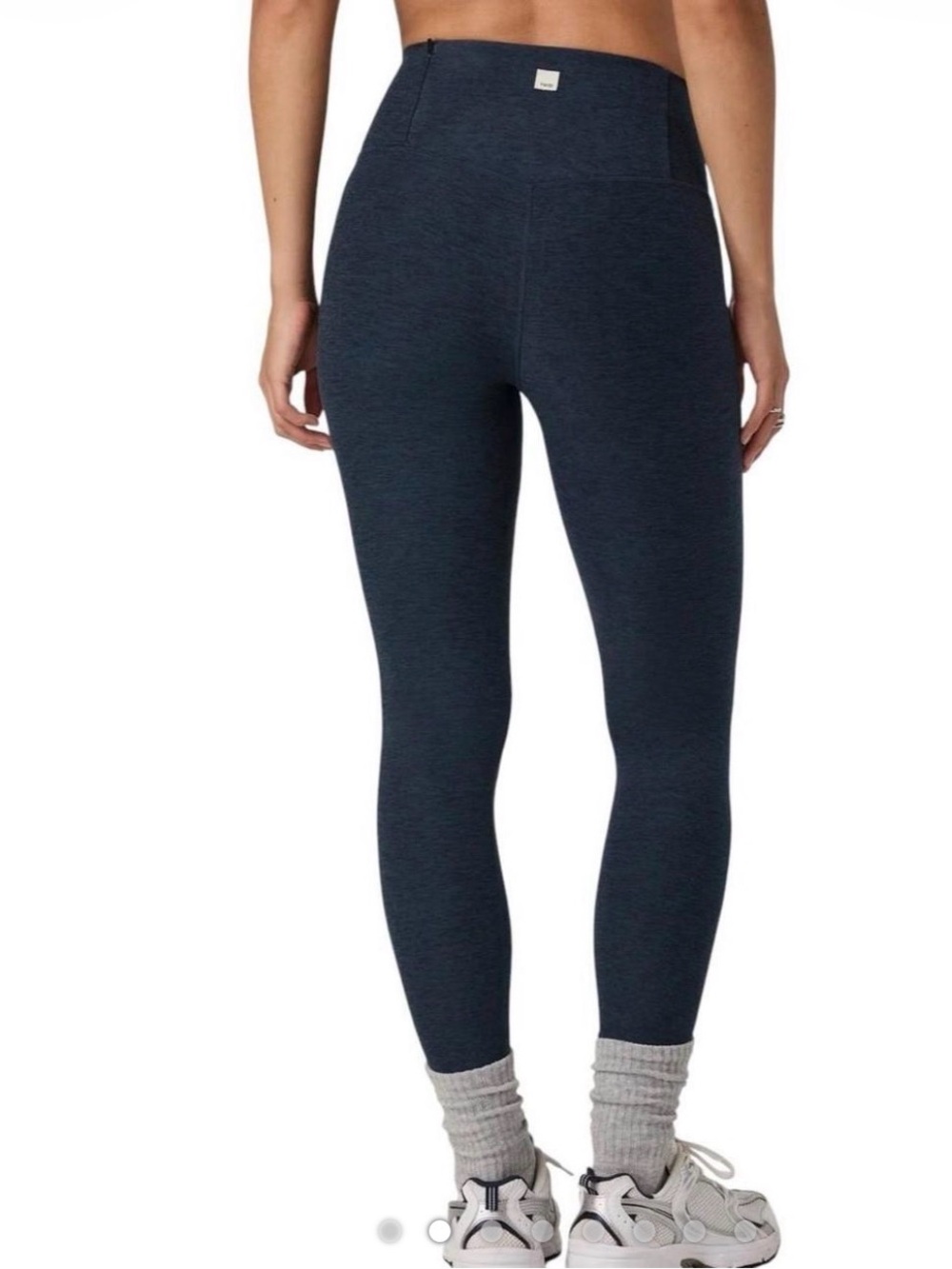 NWOT Vuori Charcoal Navy High-Rise Leggings